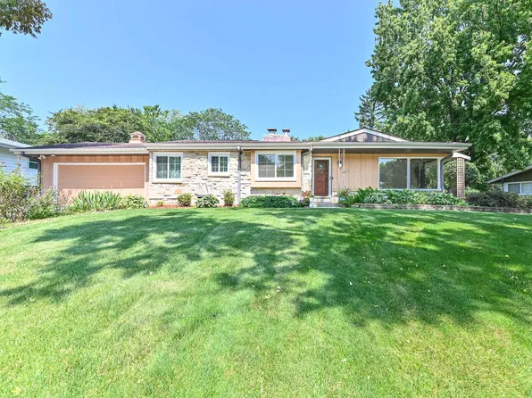 2120 West Skyline ROAD, Glendale, WI 53209