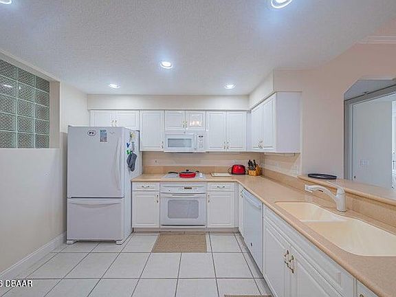 5th image of 4626 Harbour Village Blvd Unit 3306