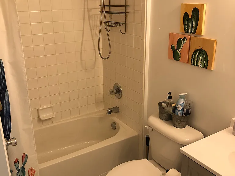 212 Edge Creek Ln — Photo 32