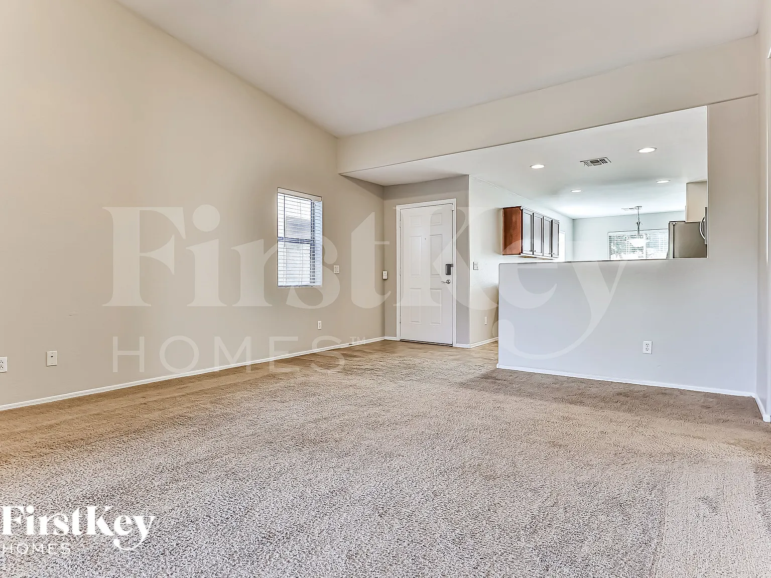 3 bed, 2.0 bath, 1277 sqft, $1,730 — Photo 3