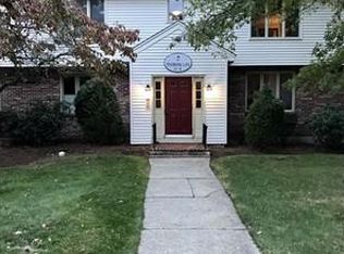 7 Pinebrook Ln APT 2, South Easton, MA 02375