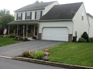 13 Santa Fe Dr, Lititz, PA 17543