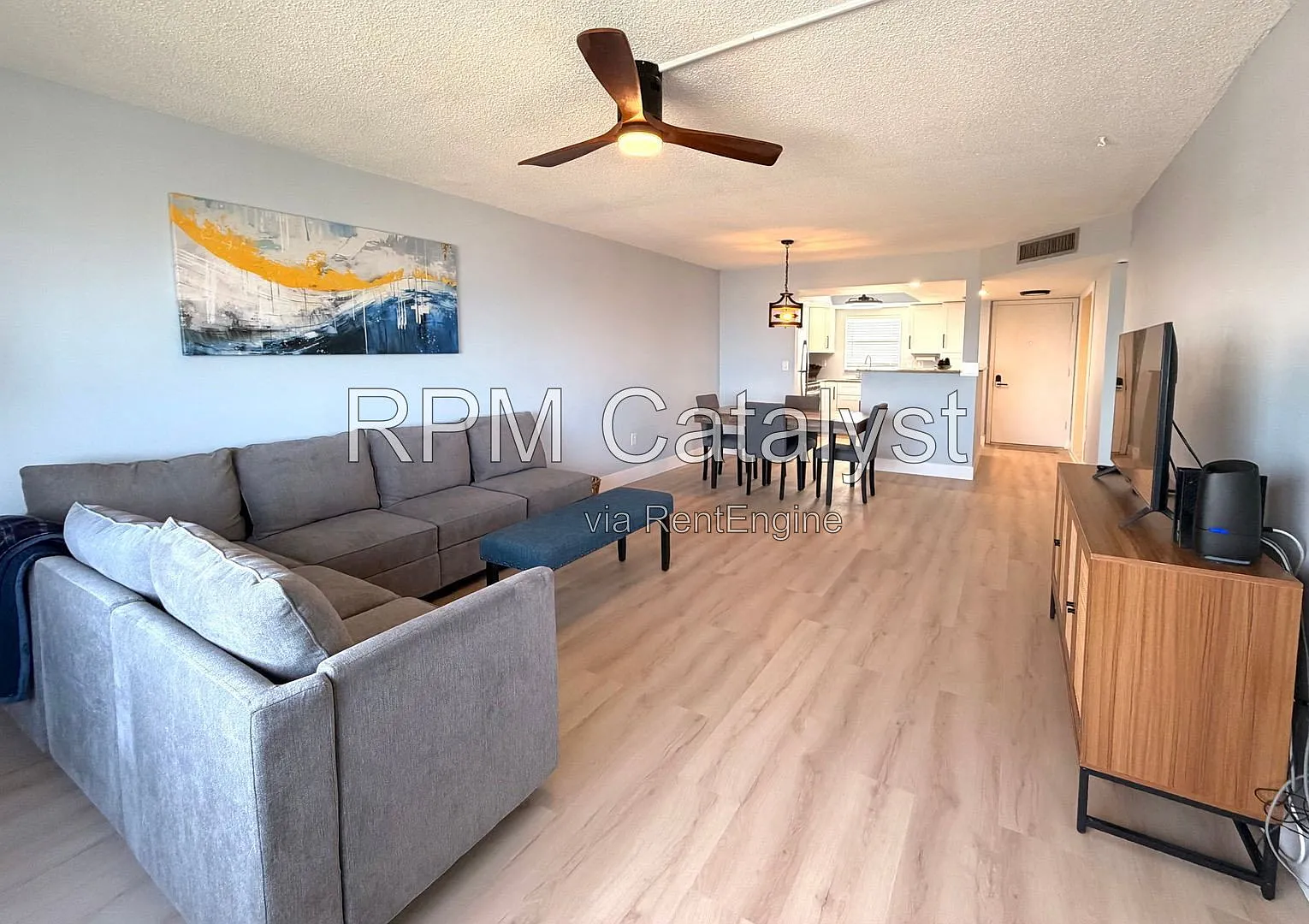 2 bed, 2.0 bath, 1040 sqft, $2,050 — Photo 4