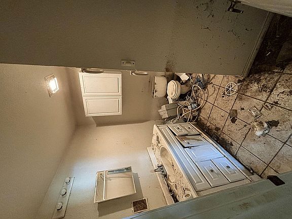 4th image of 107 Huckleberry St