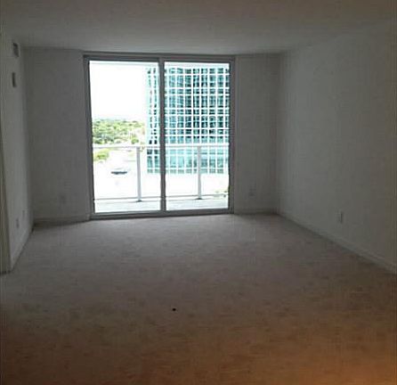 4th image of 4250 Biscayne Blvd APT 704