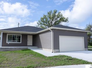 141 Bronco Cir, Utica, NE 68456