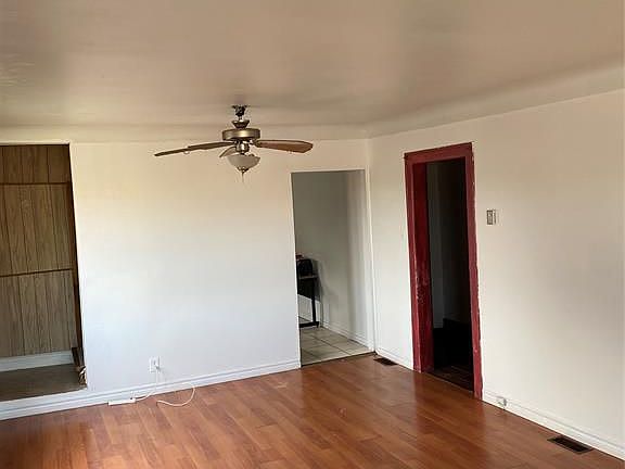 5th image of 1361 Crawford Ave