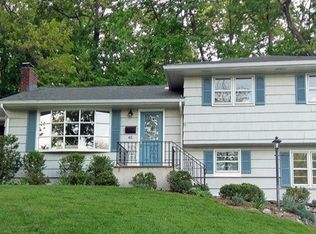 45 Sleepy Hollow Dr, Wayne, NJ 07470