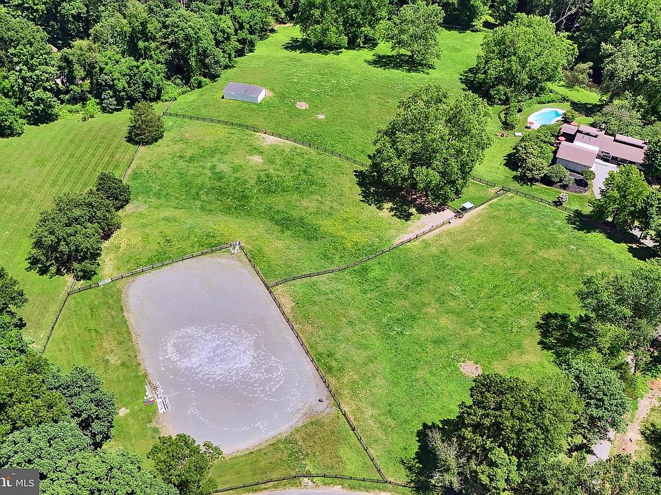 1st image of 9331 Cornwell Farm Dr