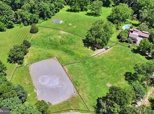 9331 Cornwell Farm Dr, Great Falls, VA 22066