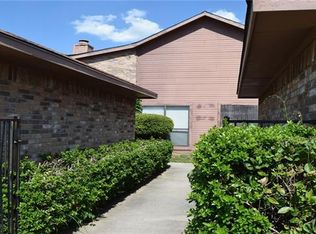 204 Rolston Rd, Irving, TX 75060