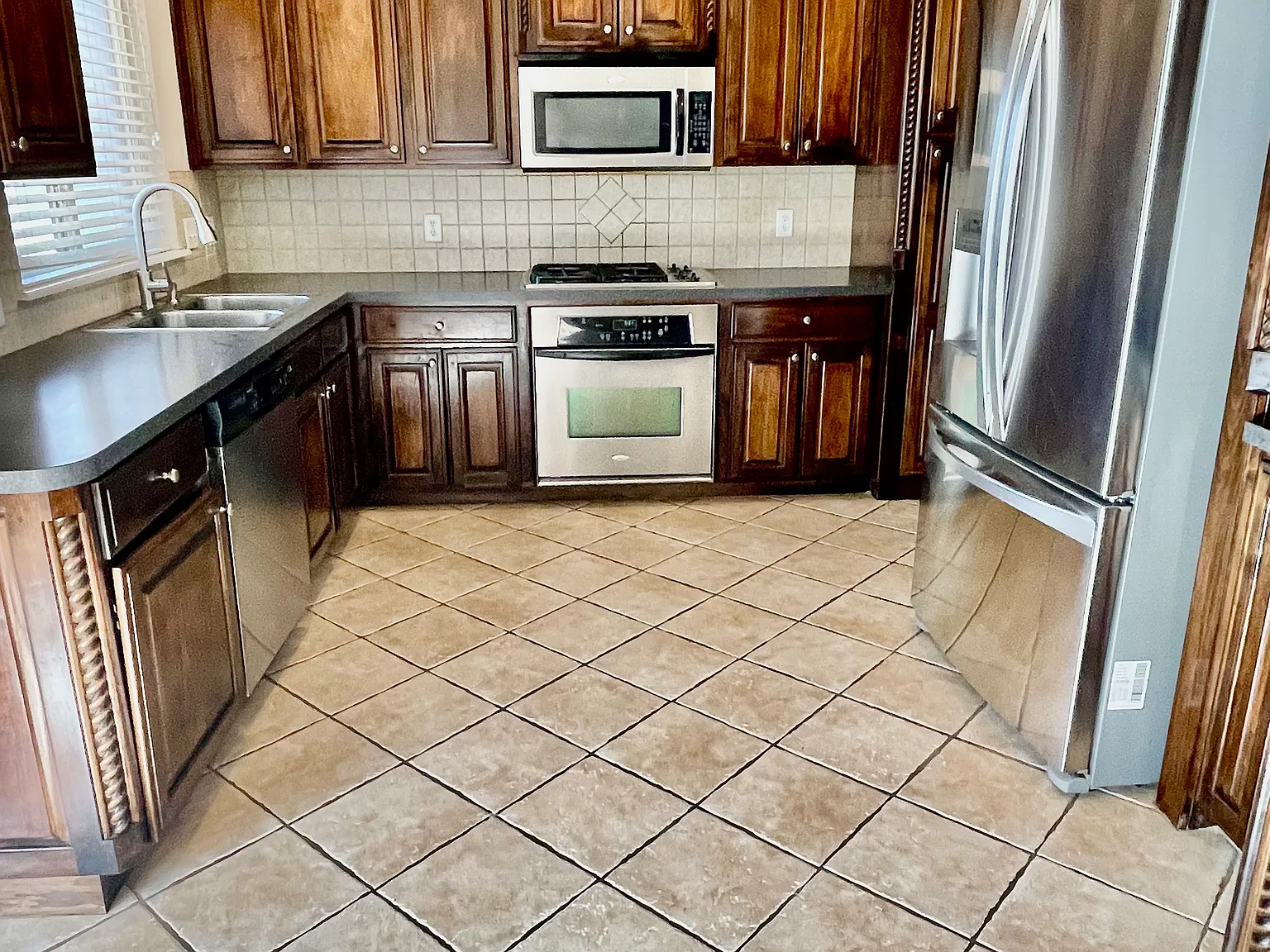 2920 Coach Ct — Photo 2