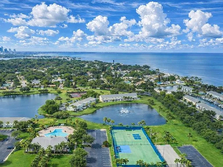 5245 Coquina Key Dr SE #D — Photo 87