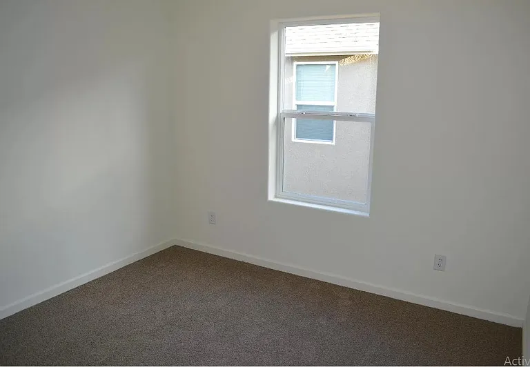 260 Shafer Ave — Photo 30