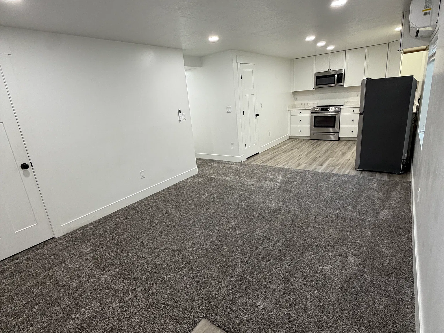 2 bed, 1000 sqft, $1,500 — Photo 1