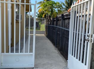 2910 SW 98th Ave, Miami, FL 33165