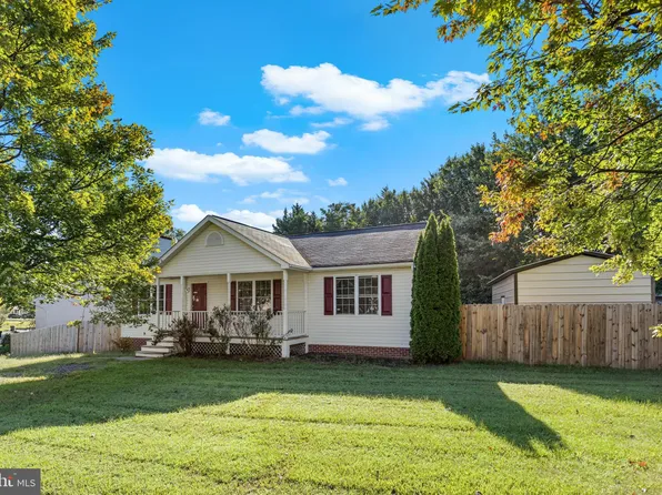7614 Regency Glen Dr, Fredericksburg, VA 22407