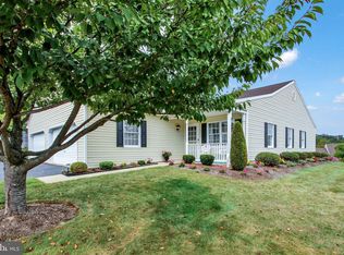 4008 Woodspring Ln, York, PA 17402