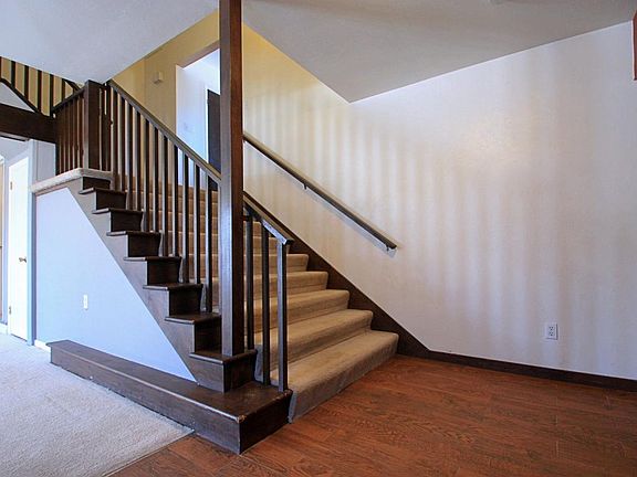 2nd image of 1061 S Arbutus St