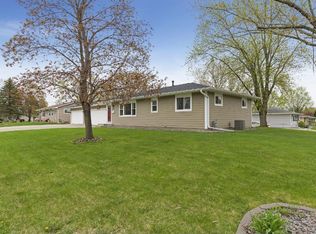 7062 Dawn Ct, Inver Grove Heights, MN 55076