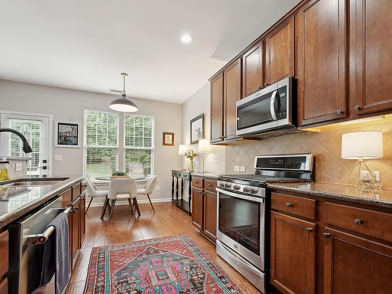 504 Hammond Oak Ln — Photo 7