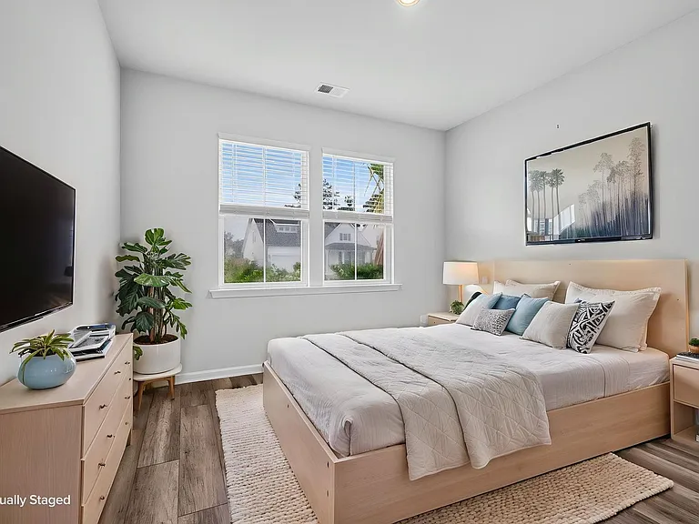 518 Yellow Leaf Ln — Photo 10
