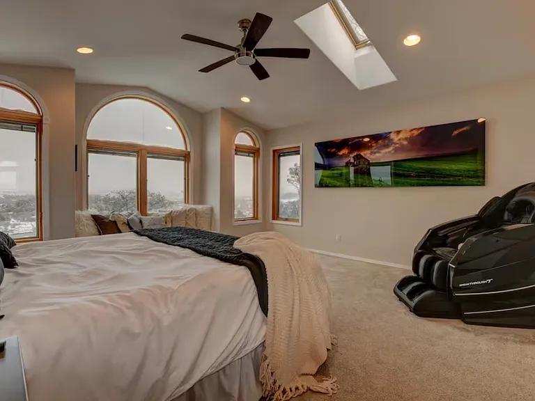 1815 N Hazelwood Ln — Photo 14