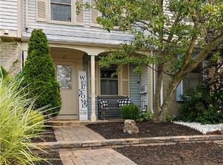 117 Cambria Hill Dr, Tarentum, PA 15084