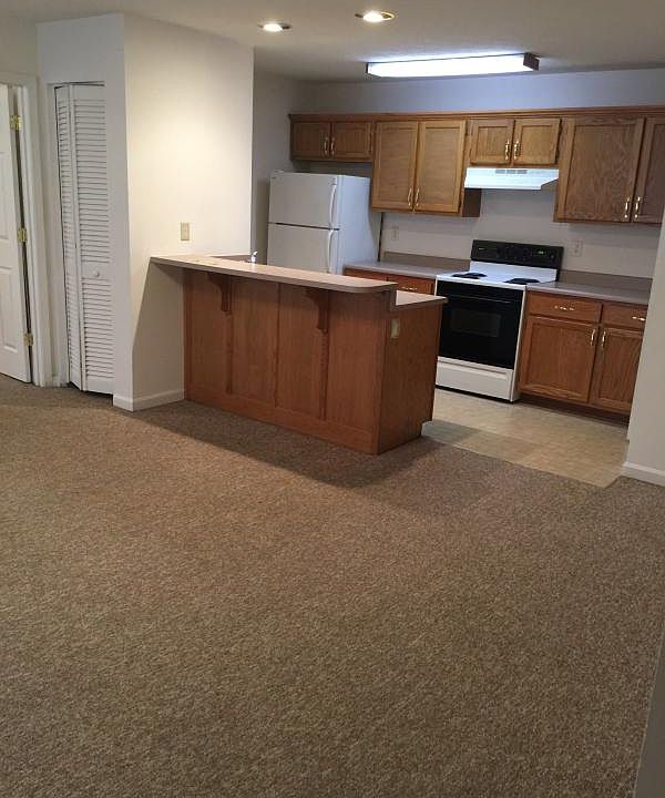 2nd image of 2811 Glenview Dr
