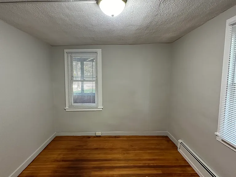 300 W Elm St #1 — Photo 18