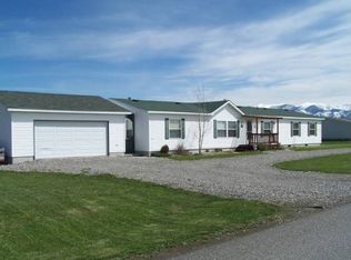 577 Moon Beam Ln, Belgrade, MT 59714