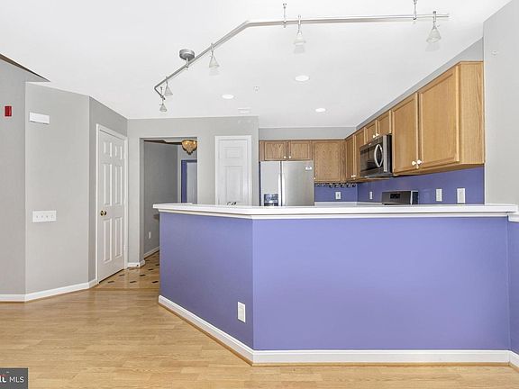 5th image of 18805 Sparkling Water Dr #7/304
