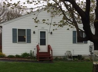 282 Lincoln St, Blackstone, MA 01504