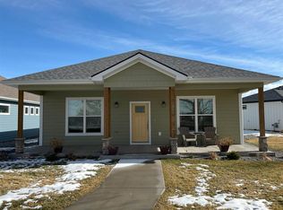 1842 S Hillcrest Dr, Montrose, CO 81401