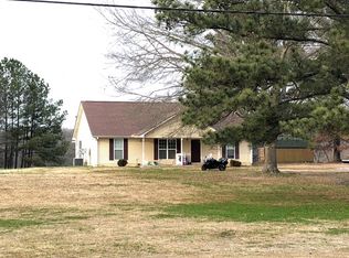 6495 Danville Rd, Hartselle, AL 35640