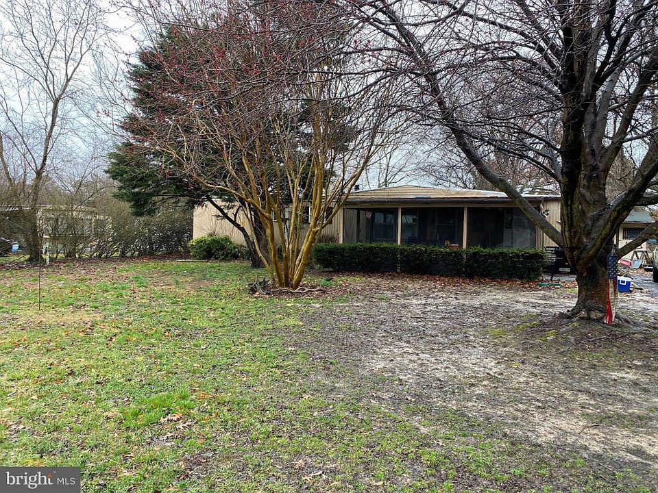 2nd image of 8747 Swann Haven Rd