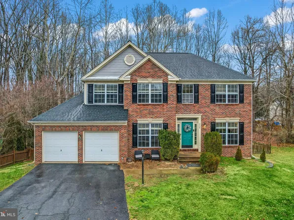 7724 Roseberry Farm Dr, Manassas, VA 20111