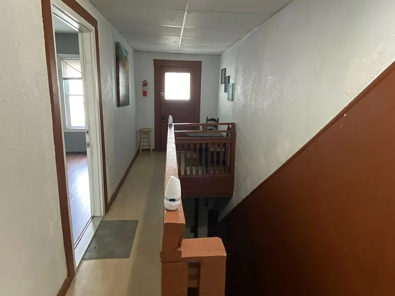 121 Cedar St — Photo 4