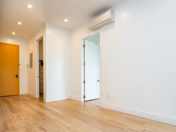 129 Troutman Street image 18 of 26