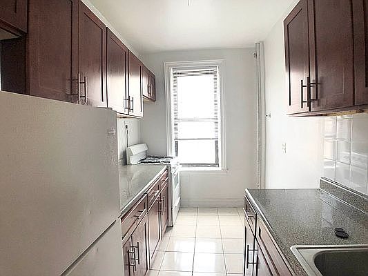 1st image of 2233 Ocean Ave #D-2