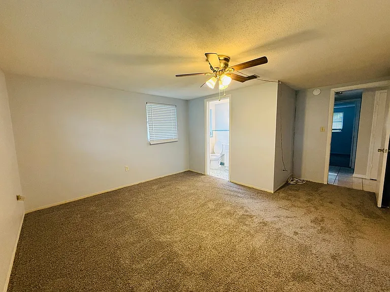7910 Lilac Dr — Photo 17
