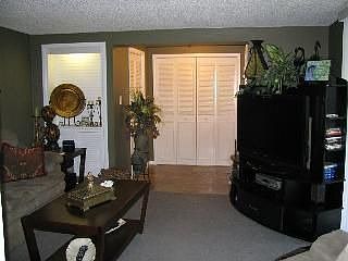 3rd image of 6305 S Adelia Ave