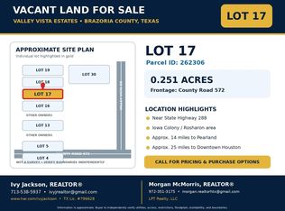 17 County Road 572, Rosharon, TX 77583