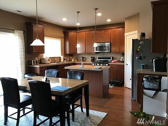 5th image of 1517 51st St NE