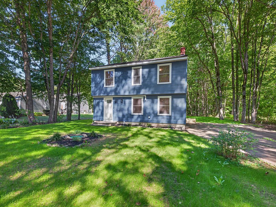 1st image of 32 Tall Pines Drive