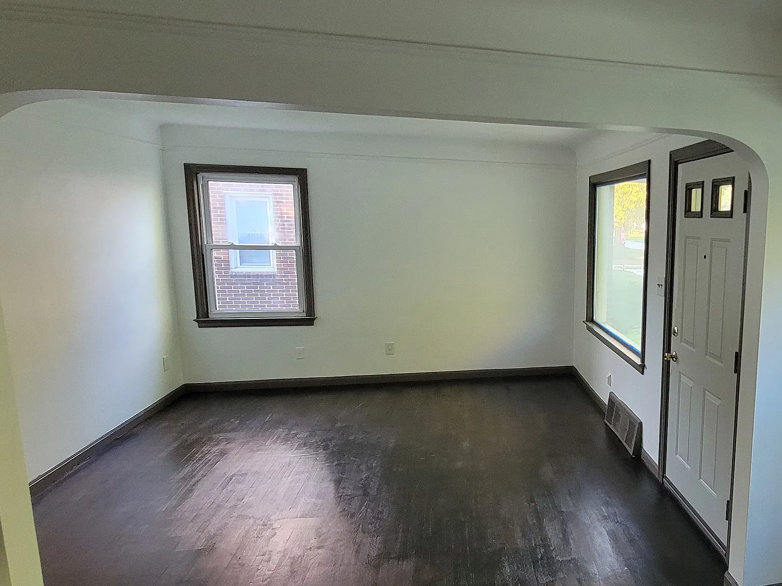 3 bed, 984 sqft, $1,425 — Photo 3