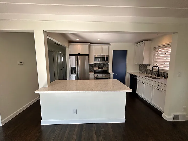 52 Elmsford Ave — Photo 4