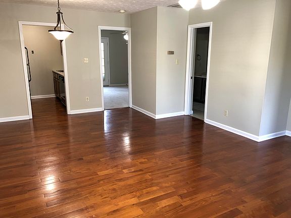 2nd image of 6900 Kings Crossing Way