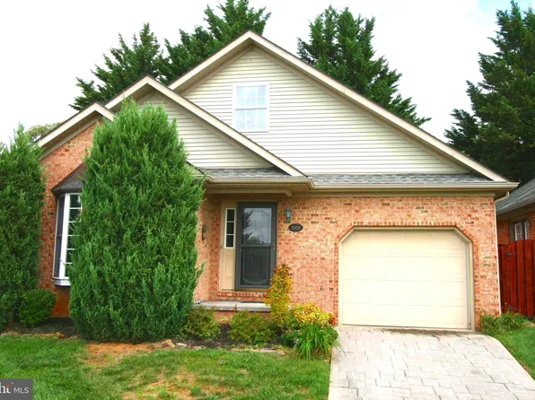 20439 Kings Crest Blvd, Hagerstown, MD 21742