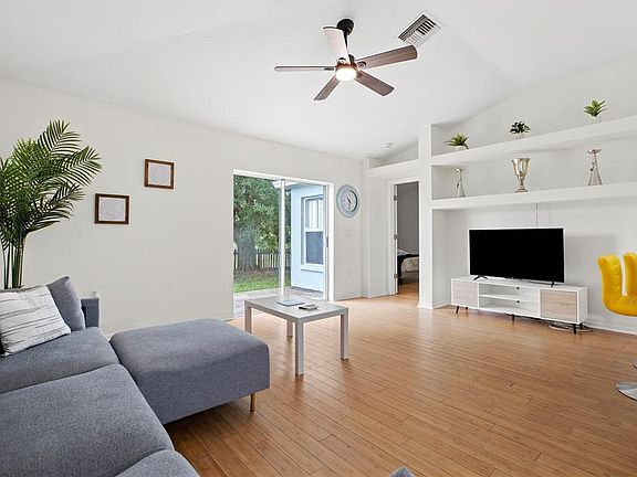 2nd image of 22834 Roderick Dr